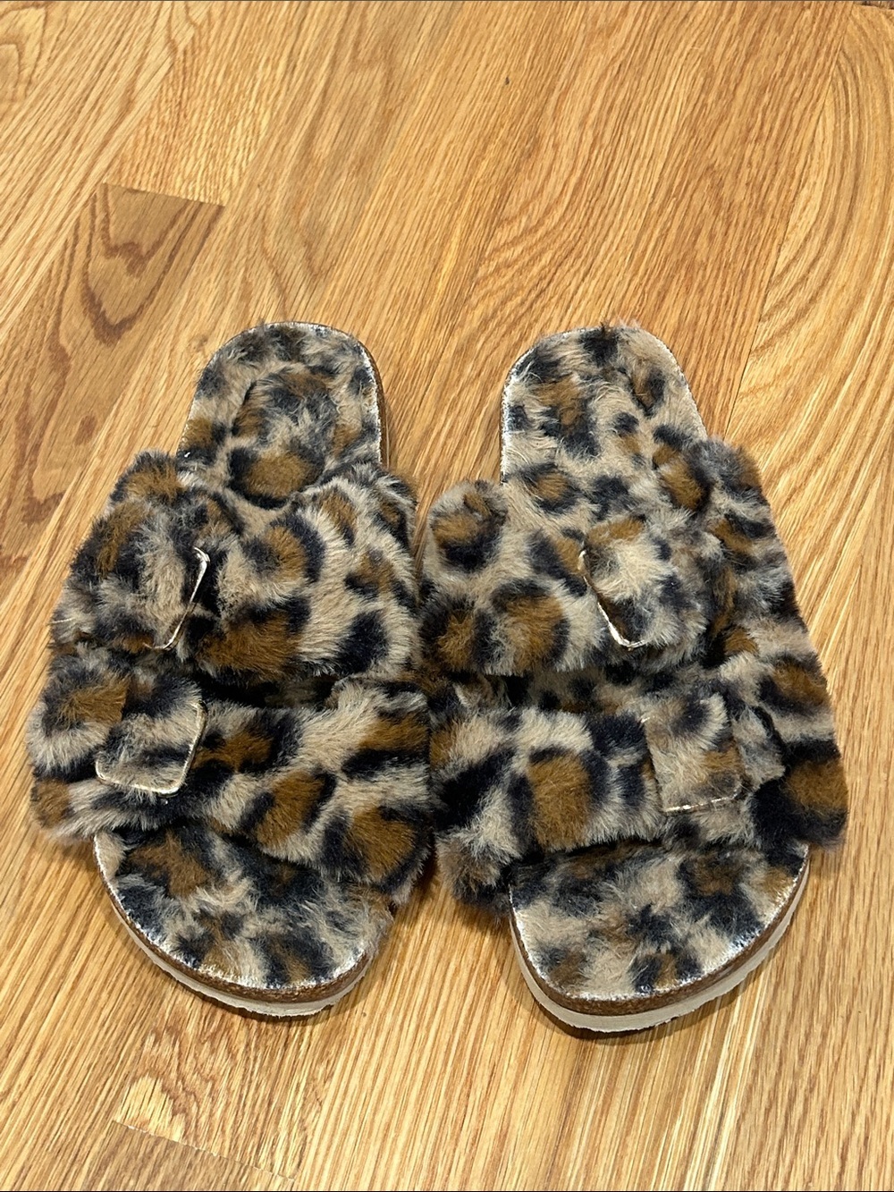 Faux rabbit Fur Leopard Print 2 strap Slide Sandals Brown/Tan size 10 women’s
